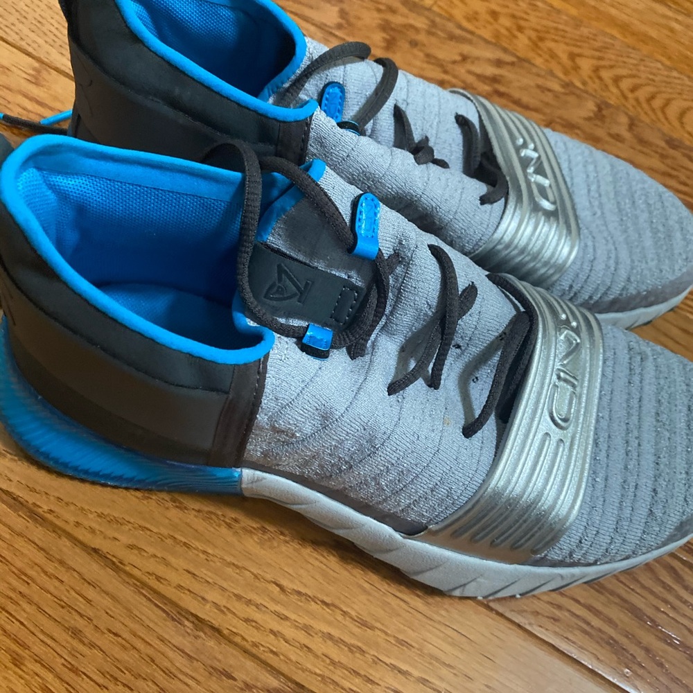 C1N Training Shoes